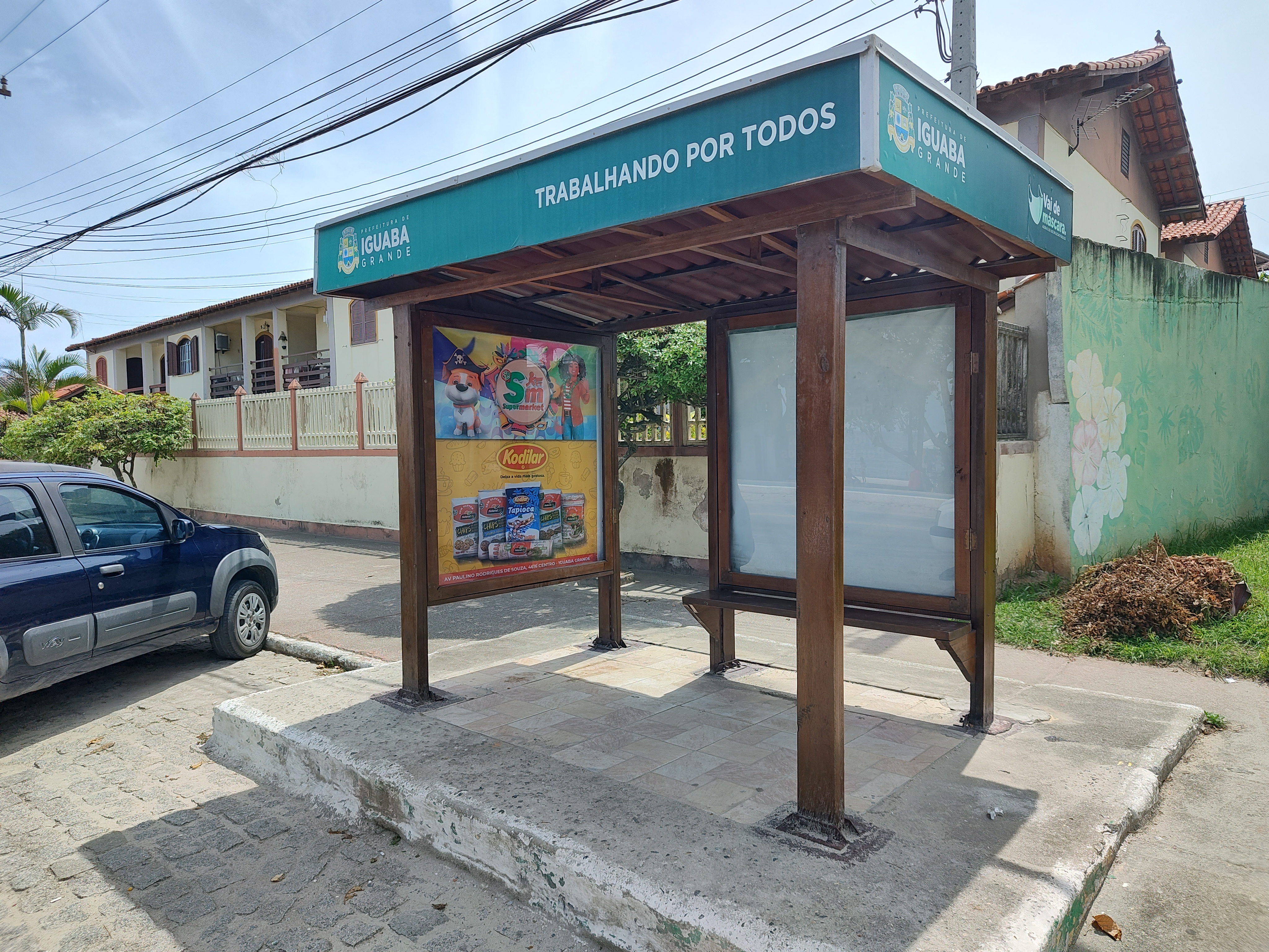 Mobiliário urbano modelo 321 B